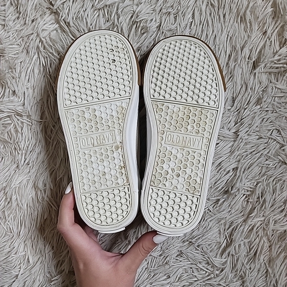 *SOLD* Canvas Faux Suede Trim Boy's Kid's Old Navy Sneakers Shoes - 13 - Picture 10 of 12